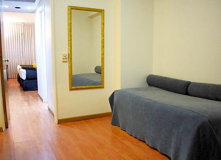 Hotel Dolmen