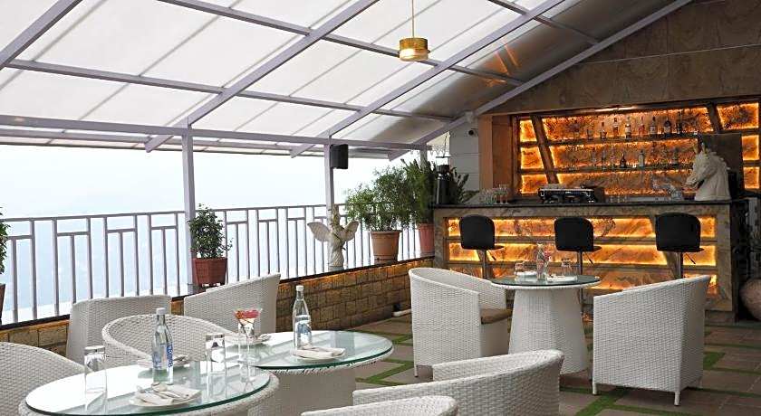 Ramada by Wyndham Gangtok Hotel & Casino Golden
