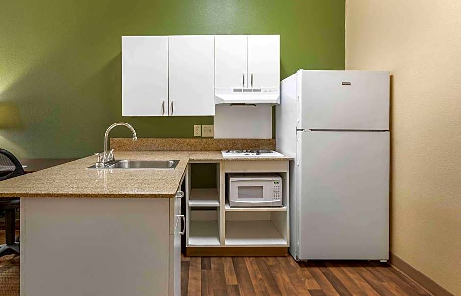 Extended Stay America Suites - Chicago - Skokie