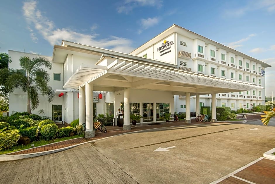 Microtel By Wyndham South Forbes - Nuvali Sta. Rosa