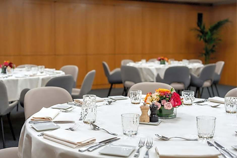 Sheraton Paris Charles de Gaulle Airport Hotel