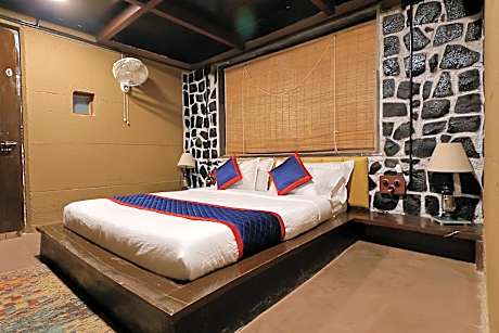 Cottage with Private Pool