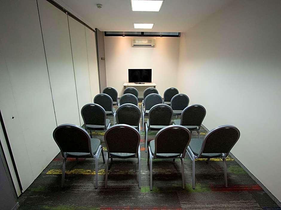 Ibis Montevideo Rambla