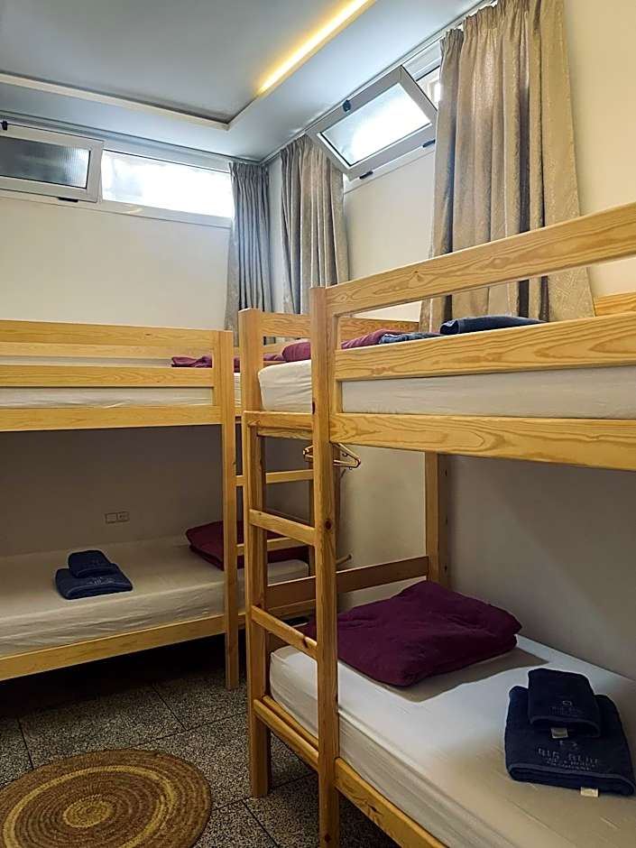 BIG BLUE guest house