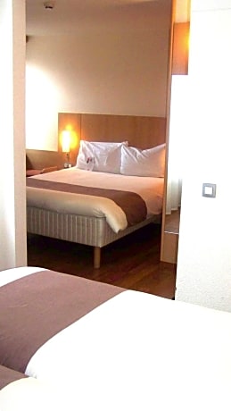 Premium Room with Double Bed