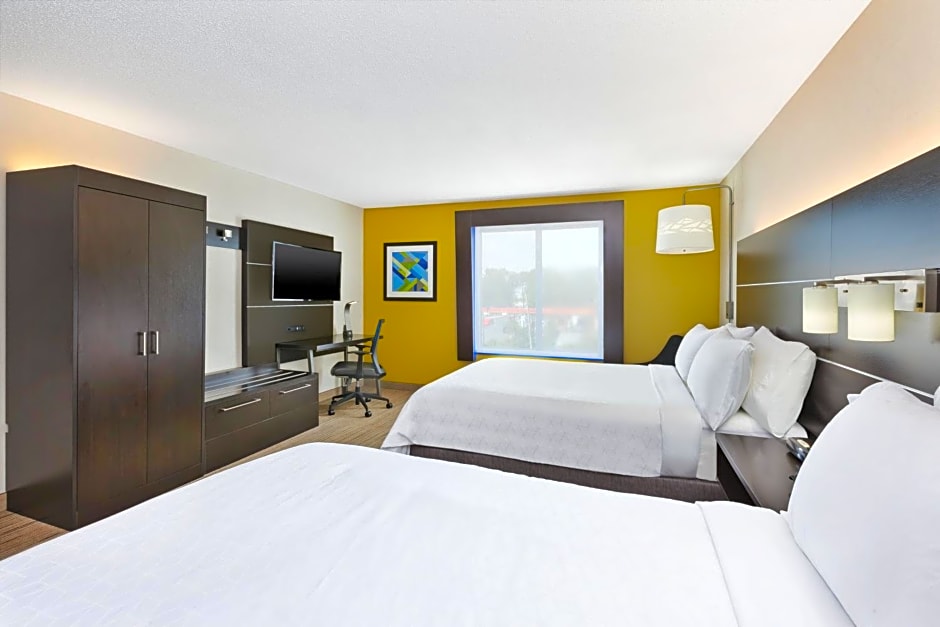 Holiday Inn Express Hotel & Suites Cleveland-Richfield, an IHG Hotel