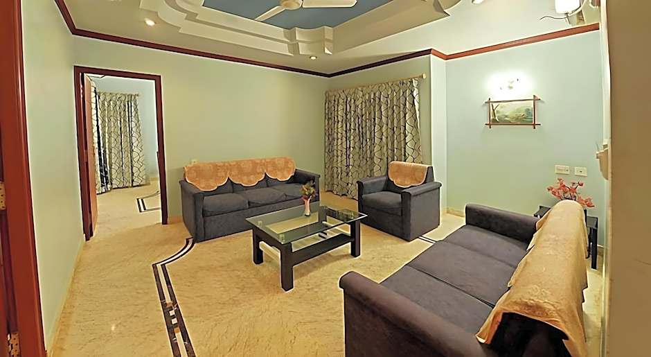 Hotel Gnanam Thanjavur