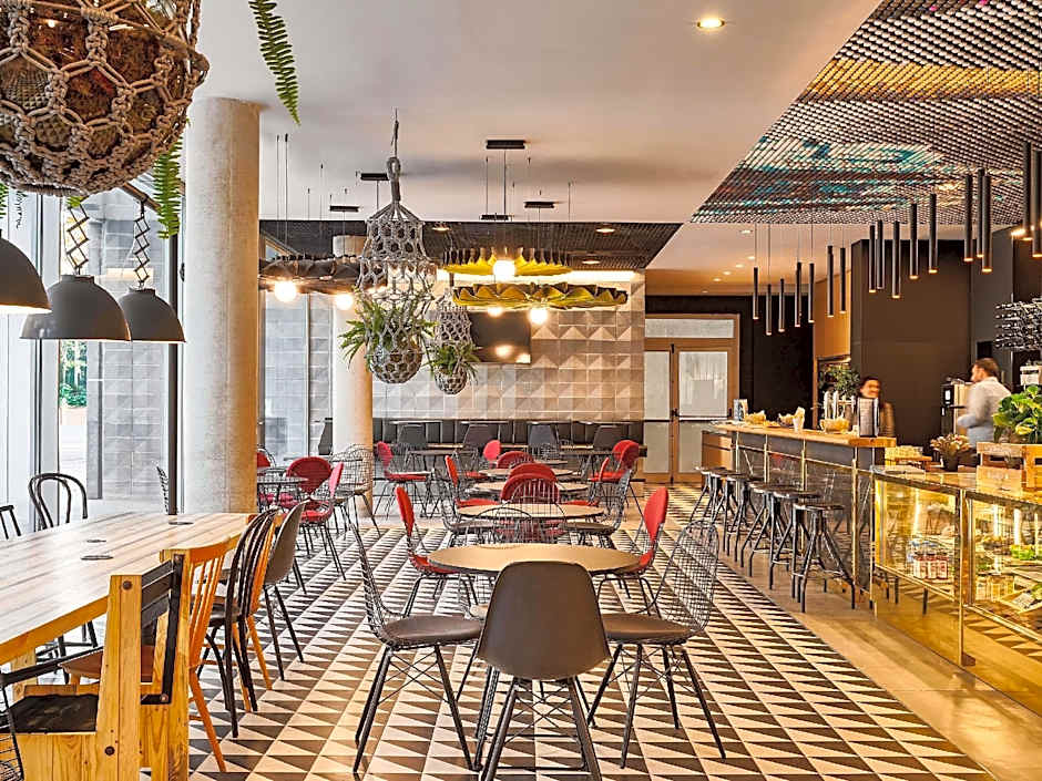 ibis Barcelona Pza Glories 22