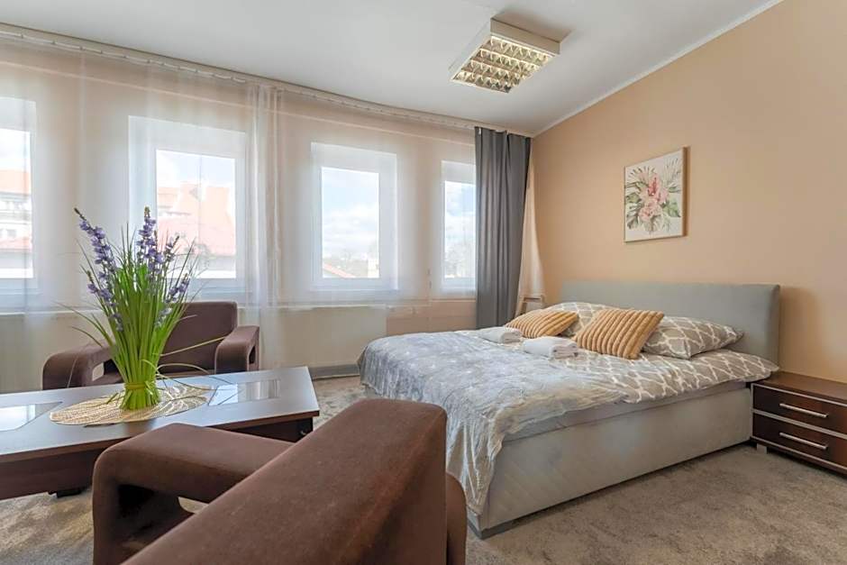 Hostelio - Tanie i komfortowe pokoje, parking, sklep na miejscu