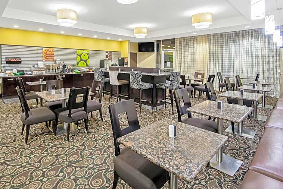 La Quinta Inn & Suites by Wyndham Elk City