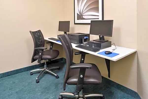 Candlewood Suites Beaumont Hotel By IHG