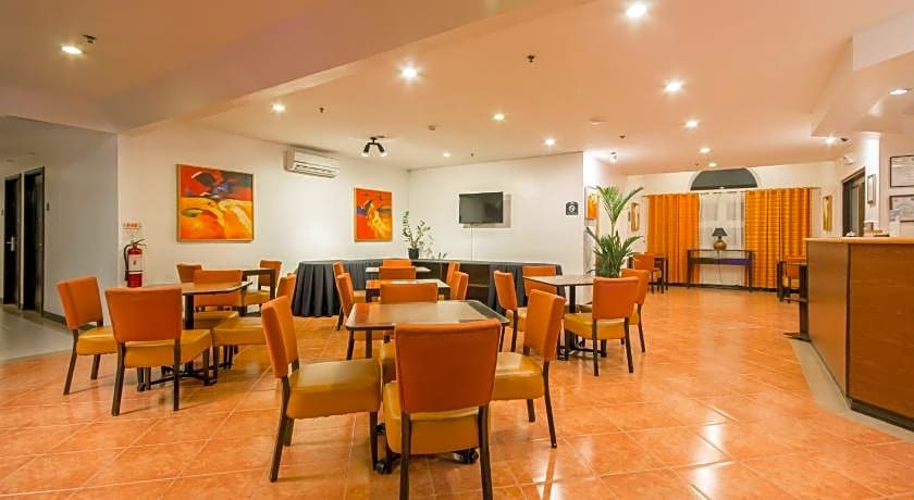 Microtel By Wyndham Eagle Ridge - Cavite