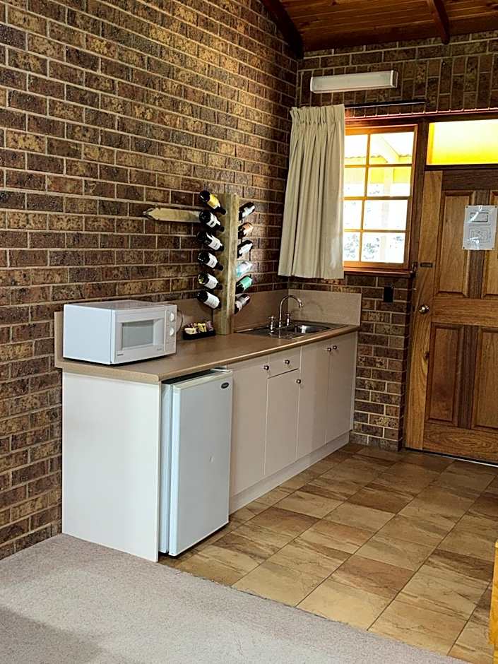 Coonawarra Place Motor Inn