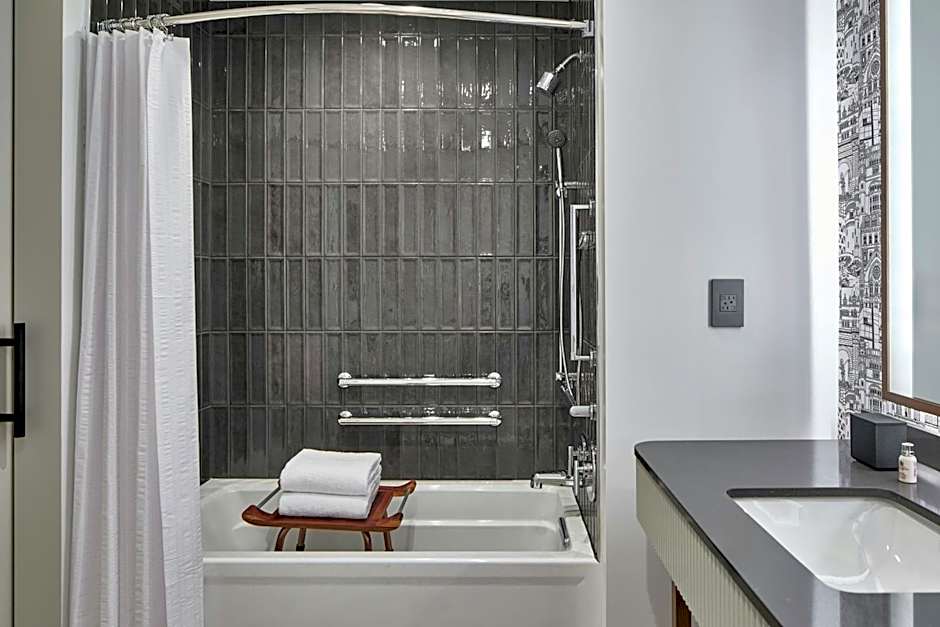 Hotel Celare, Cincinnati Midtown, a Tribute Portfolio Hotel