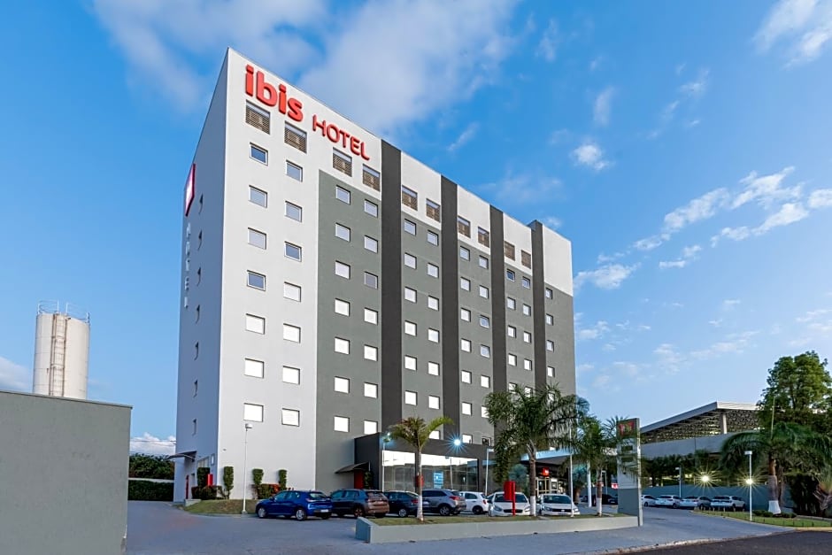 ibis Uberaba