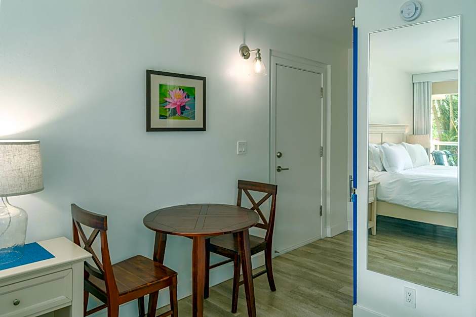 Central Kihei Gem! 3-Min Walk to the Beach & Shops