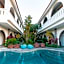 MAHALONA BALI STAY