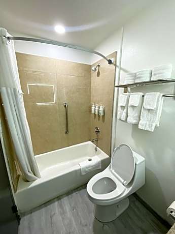 Junior King Suite - Non-Smoking