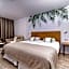 Atlantic Holiday Hotel