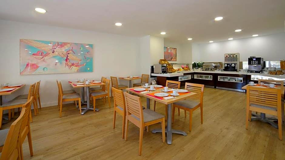 Hotel Apartamentos Pyr Fuengirola