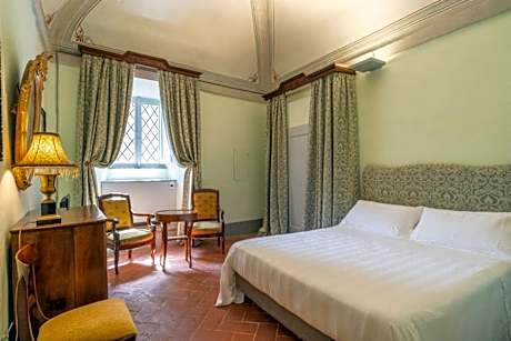 Deluxe Double Room with Castle View