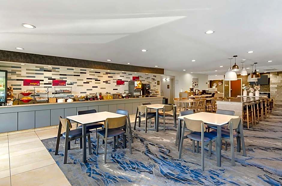 Best Western Plus Beckley Inn