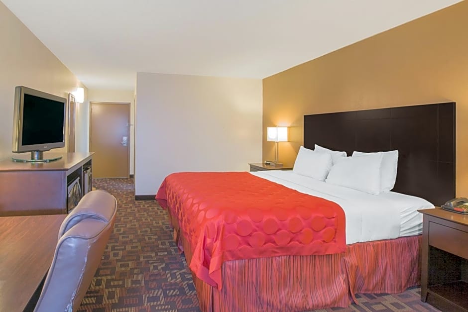 Ramada by Wyndham Tulsa