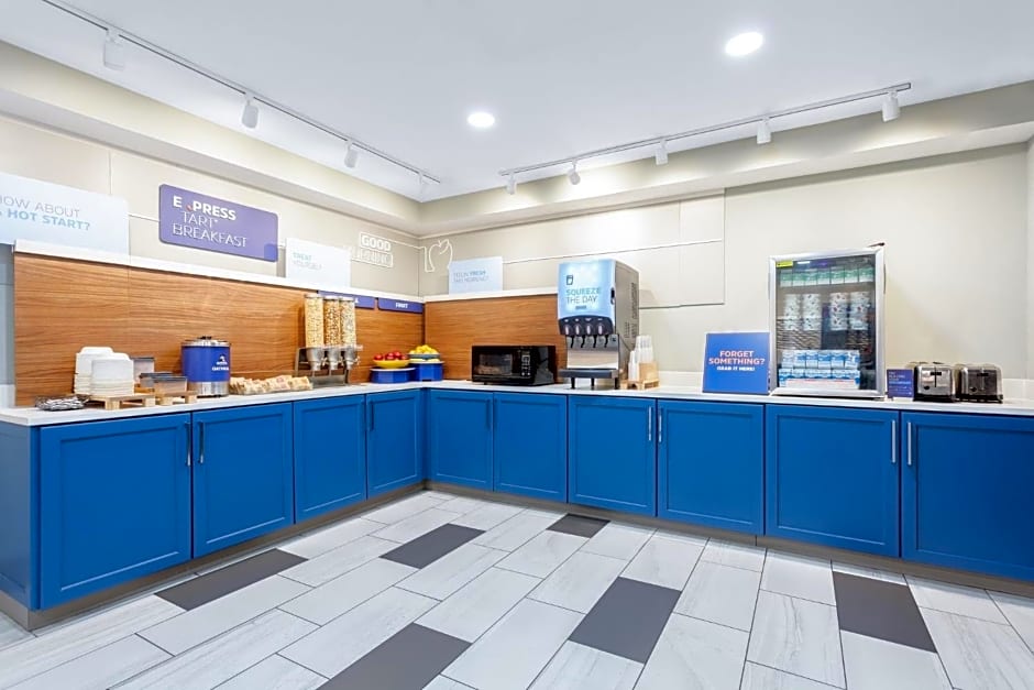 Holiday Inn Express & Suites Williamsburg By IHG