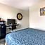 Econo Lodge Inn And Suites Greenville