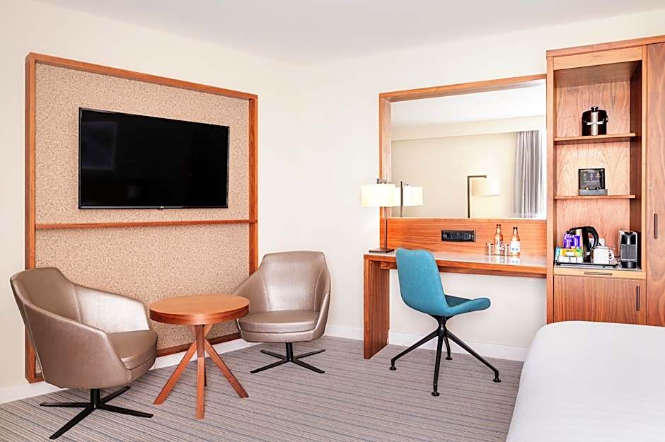 Courtyard by Marriott London Gatwick Airport