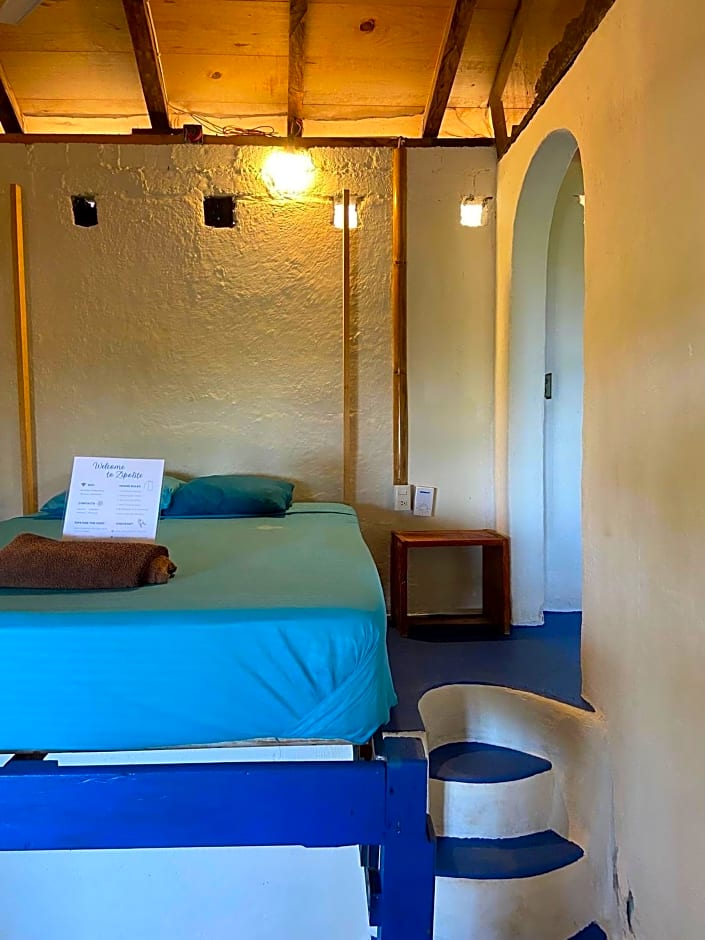 Mixtli Ecohouse, Habitaciones Sol & Luna - Starlink Internet