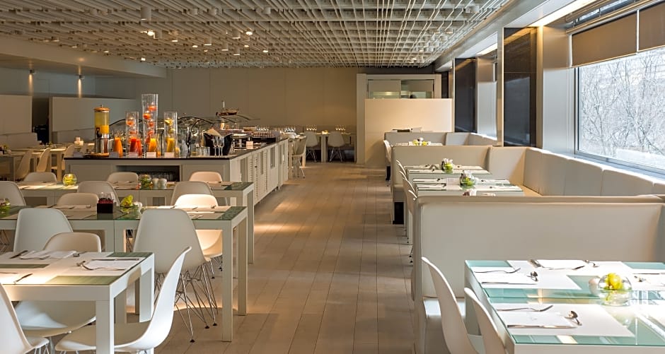 NH Collection Barcelona Constanza