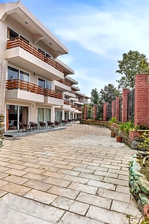 Club Mahindra Kanatal