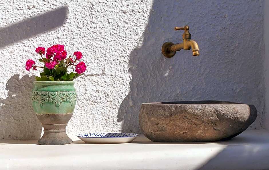 Christou Estate & Villas