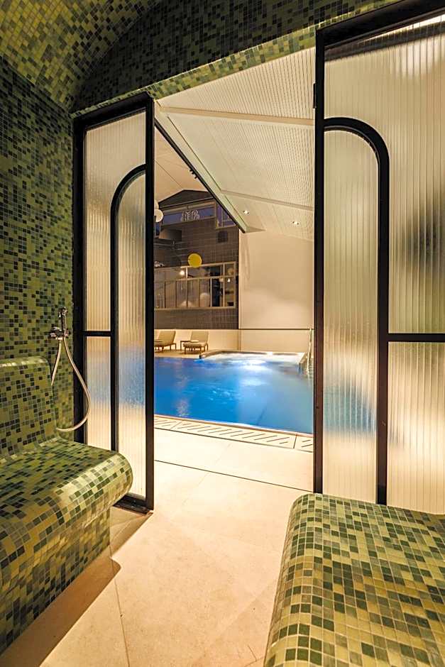 Grand Hotel de Courtoisville