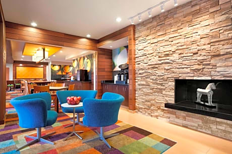 Fairfield Inn & Suites Lansing West