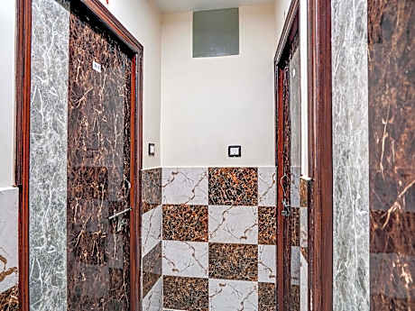 Hotel O Flagship R. D. INN