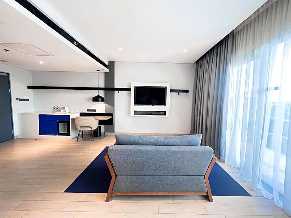 ibis Styles Batam Nagoya