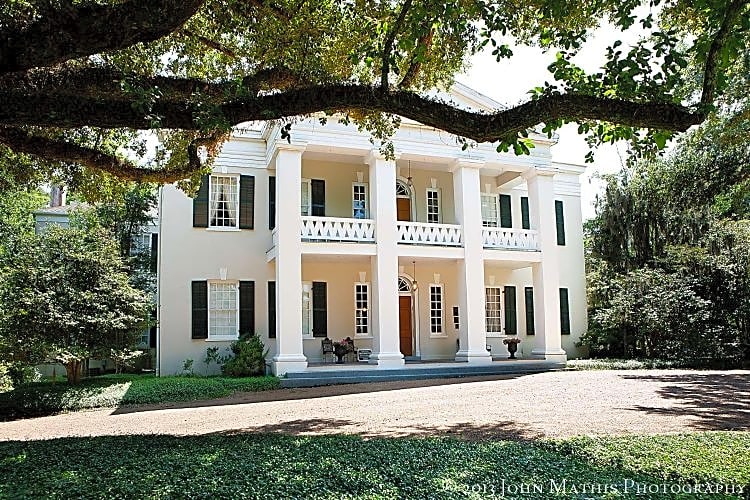 Monmouth Historic Inn