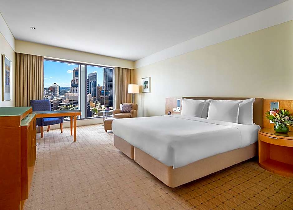 Photo 1 of 5 of Deluxe Executive 1 King Bed