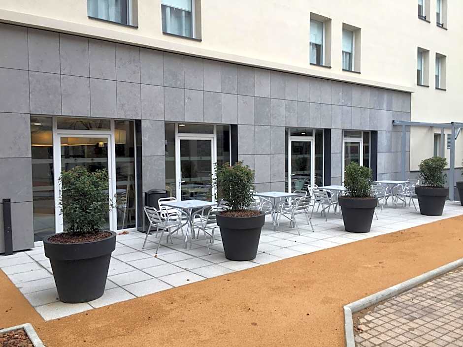 B&B HOTEL Lyon Caluire Cité Internationale