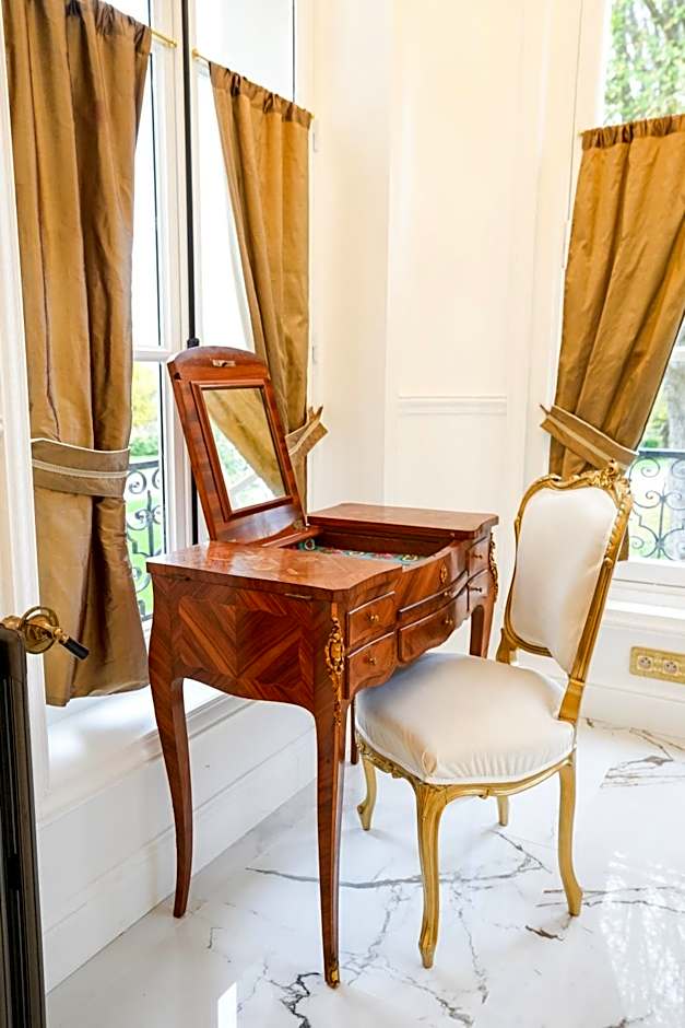 Le Château d Hardricourt