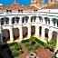 Grupoandria El Claustre de Ciutadella - HOSPEDERIA