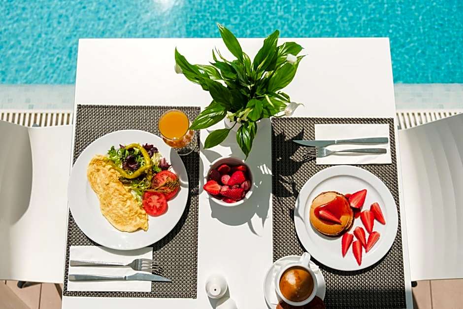 Welikehotel Triton Beach