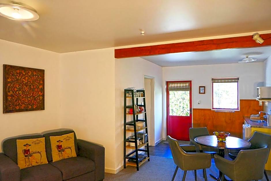 Queenstown Holiday Park Creeksyde