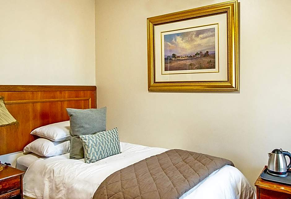 Sunward Park Guest House