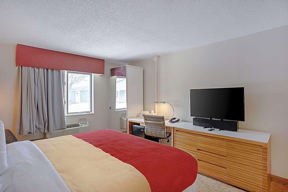 Quality Inn Frontier at US Hwy 30
