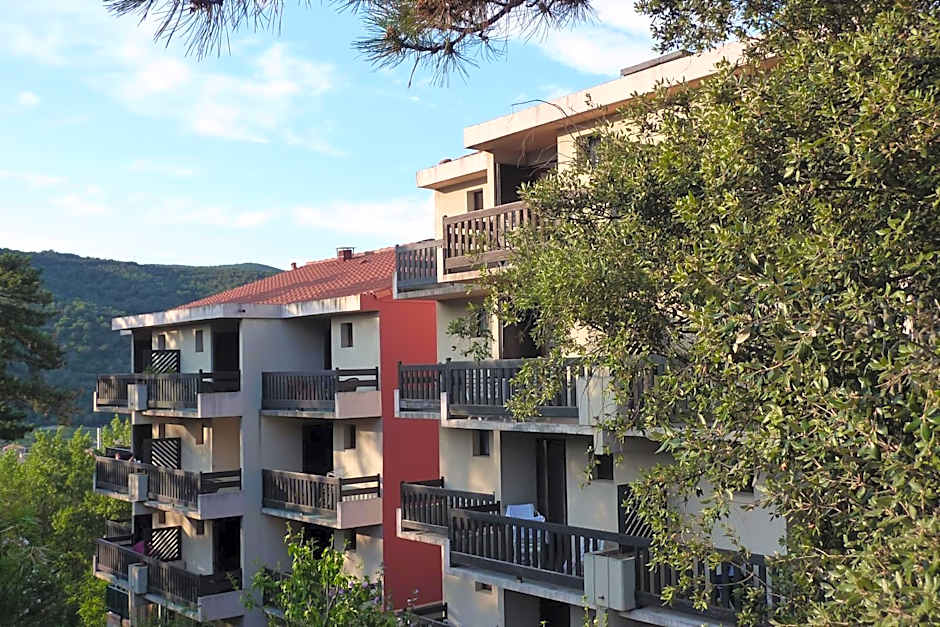 Hôtel-Résidence la Pinède