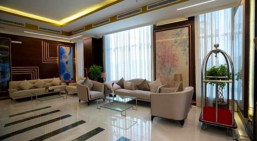 The Gate Hotel and Apartments