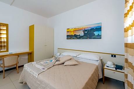 Economy Quadruple Room